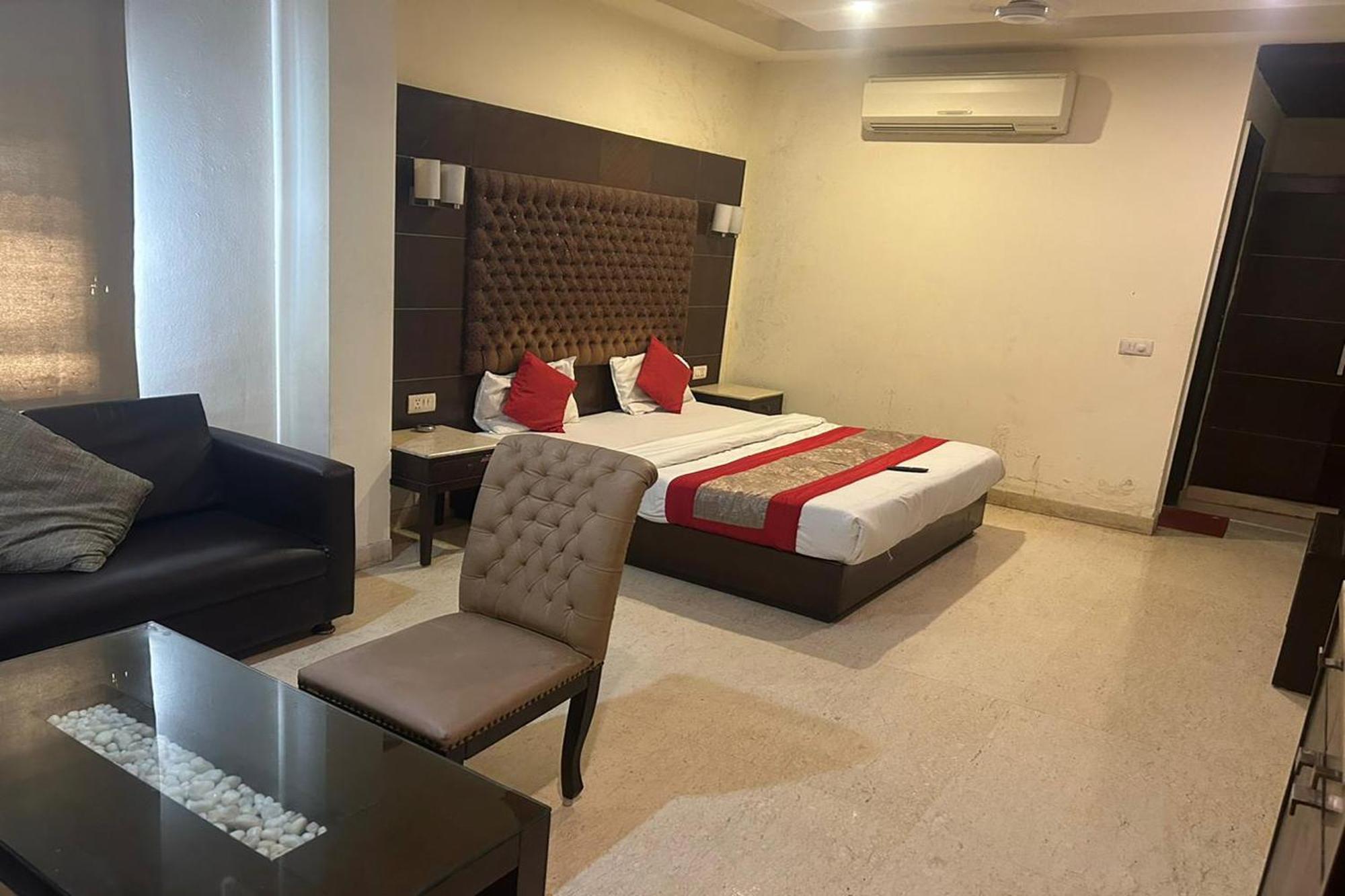 ניו דלהי The Metropolis Guest House Near Rk Ashram Metro Station מראה חיצוני תמונה