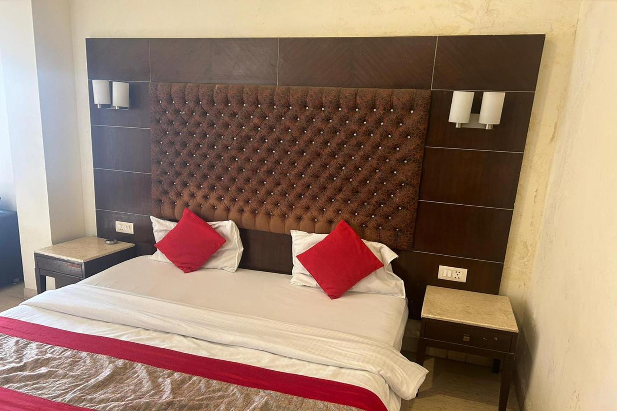 ניו דלהי The Metropolis Guest House Near Rk Ashram Metro Station מראה חיצוני תמונה