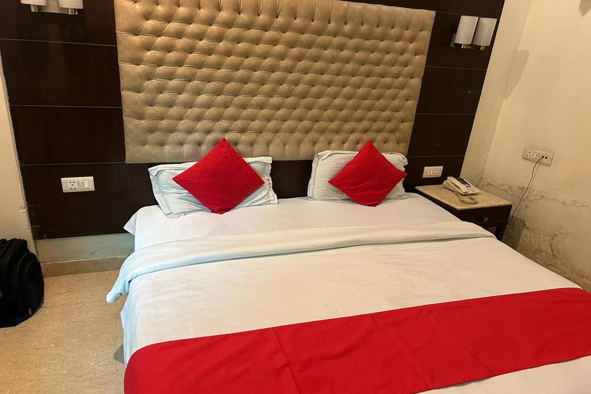 ניו דלהי The Metropolis Guest House Near Rk Ashram Metro Station מראה חיצוני תמונה