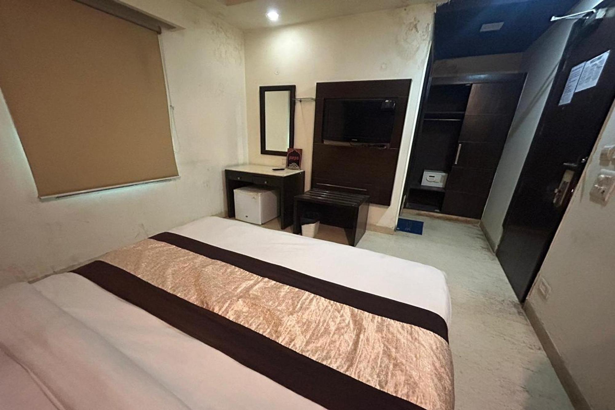 ניו דלהי The Metropolis Guest House Near Rk Ashram Metro Station מראה חיצוני תמונה