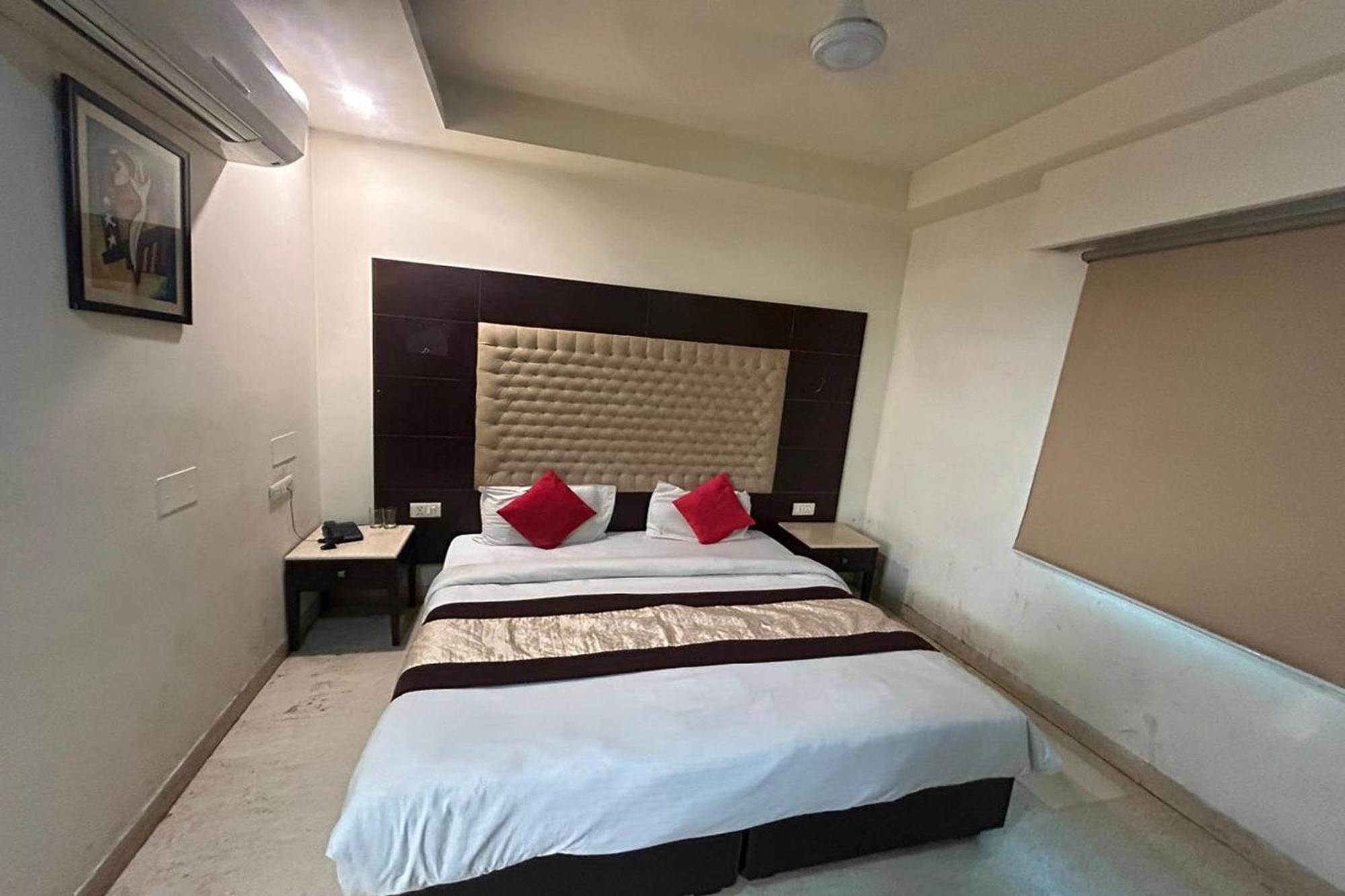 ניו דלהי The Metropolis Guest House Near Rk Ashram Metro Station מראה חיצוני תמונה