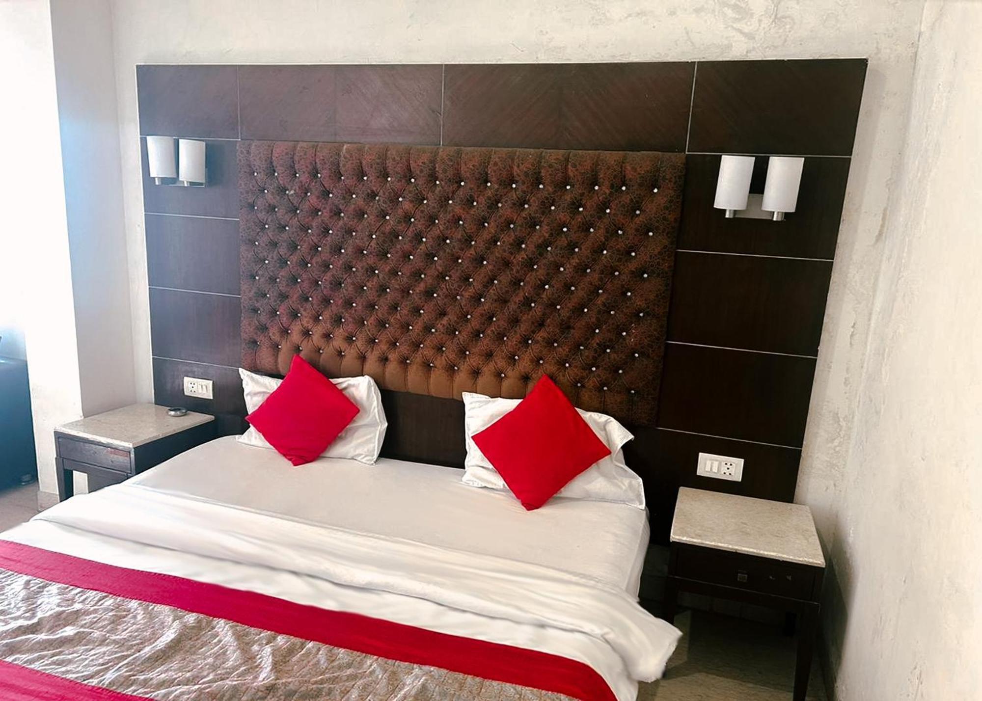 ניו דלהי The Metropolis Guest House Near Rk Ashram Metro Station מראה חיצוני תמונה