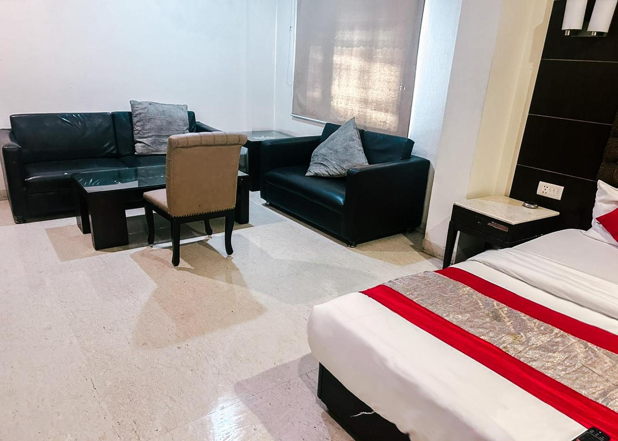 ניו דלהי The Metropolis Guest House Near Rk Ashram Metro Station מראה חיצוני תמונה