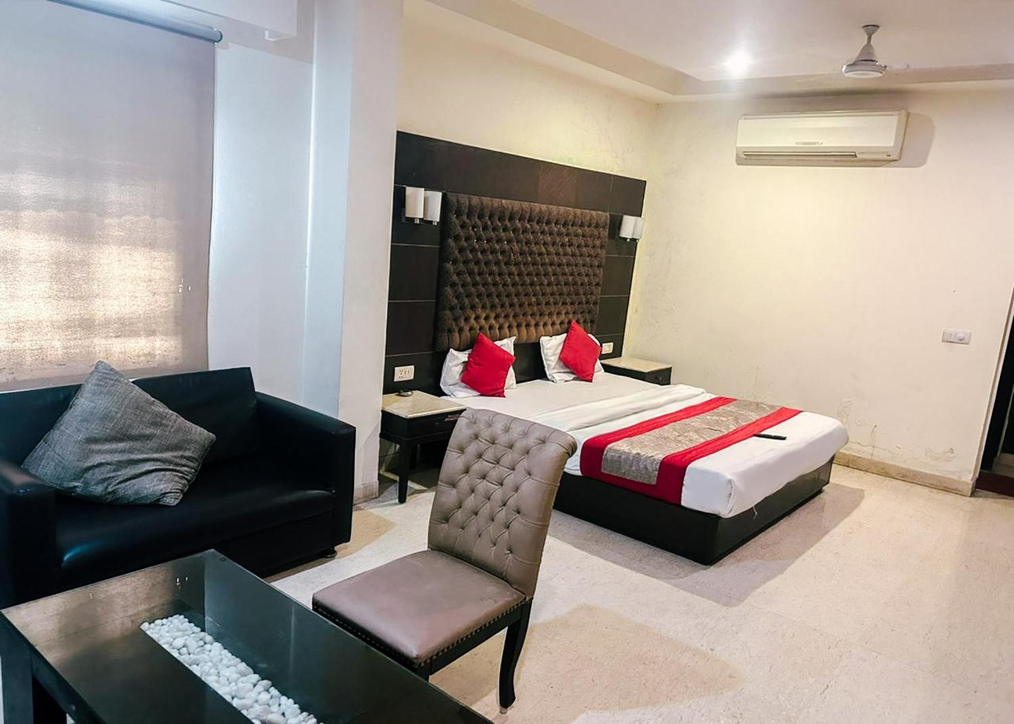 ניו דלהי The Metropolis Guest House Near Rk Ashram Metro Station מראה חיצוני תמונה